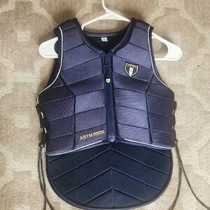 Barely worn! Tipperary Equestrian Eventer Pro 3015 Jumping Vest, YL